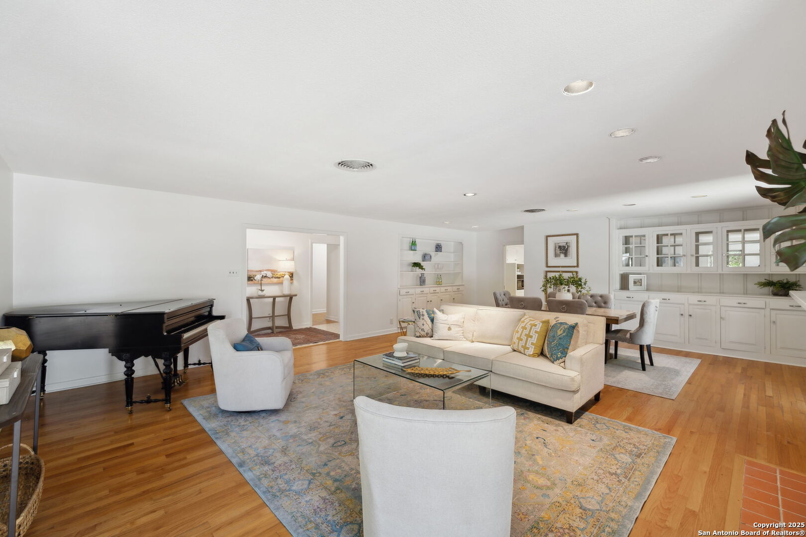 106 Five Oaks