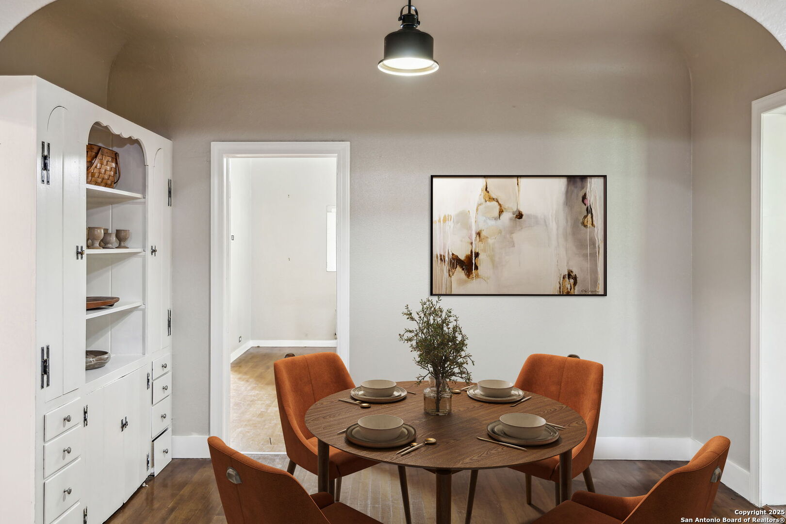 2112 W Gramercy