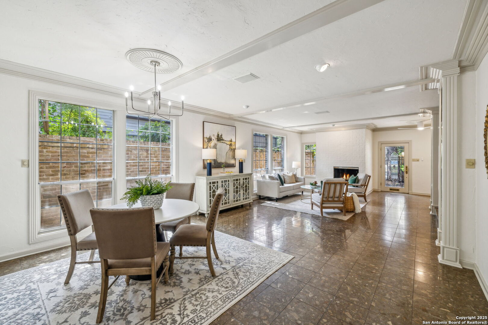 209 CHICHESTER PL 1
