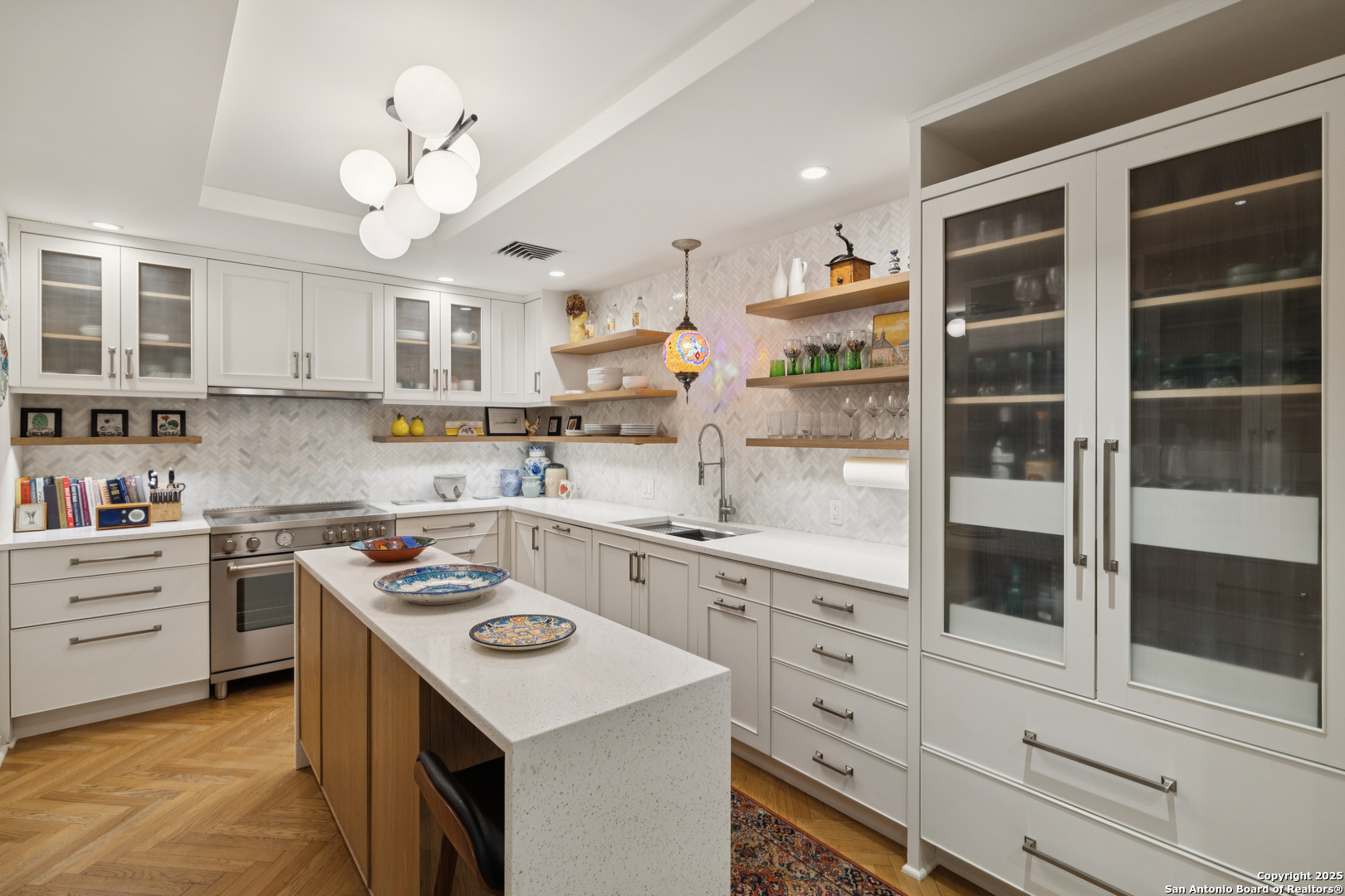 200 Patterson Ave 100