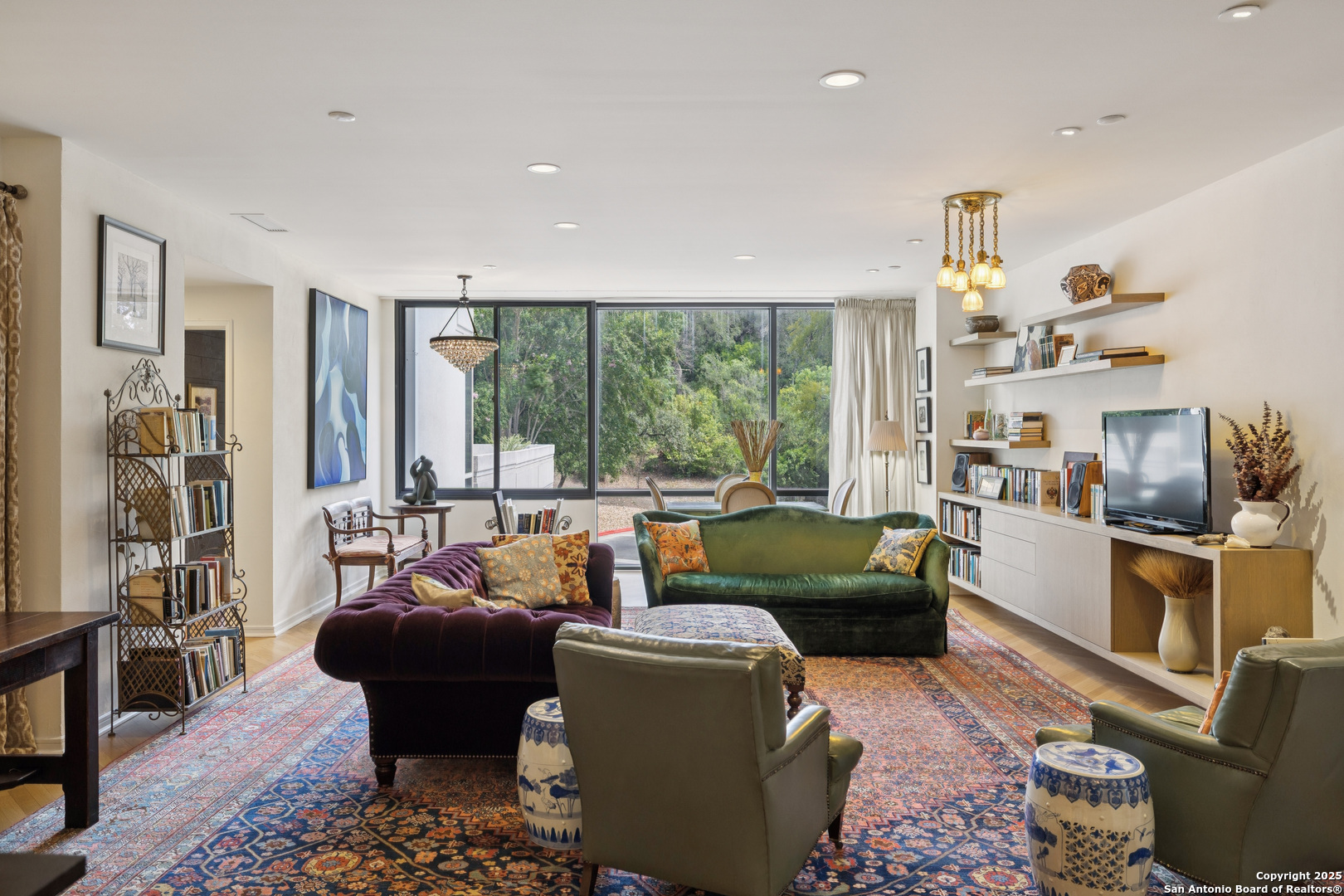 200 Patterson Ave 100