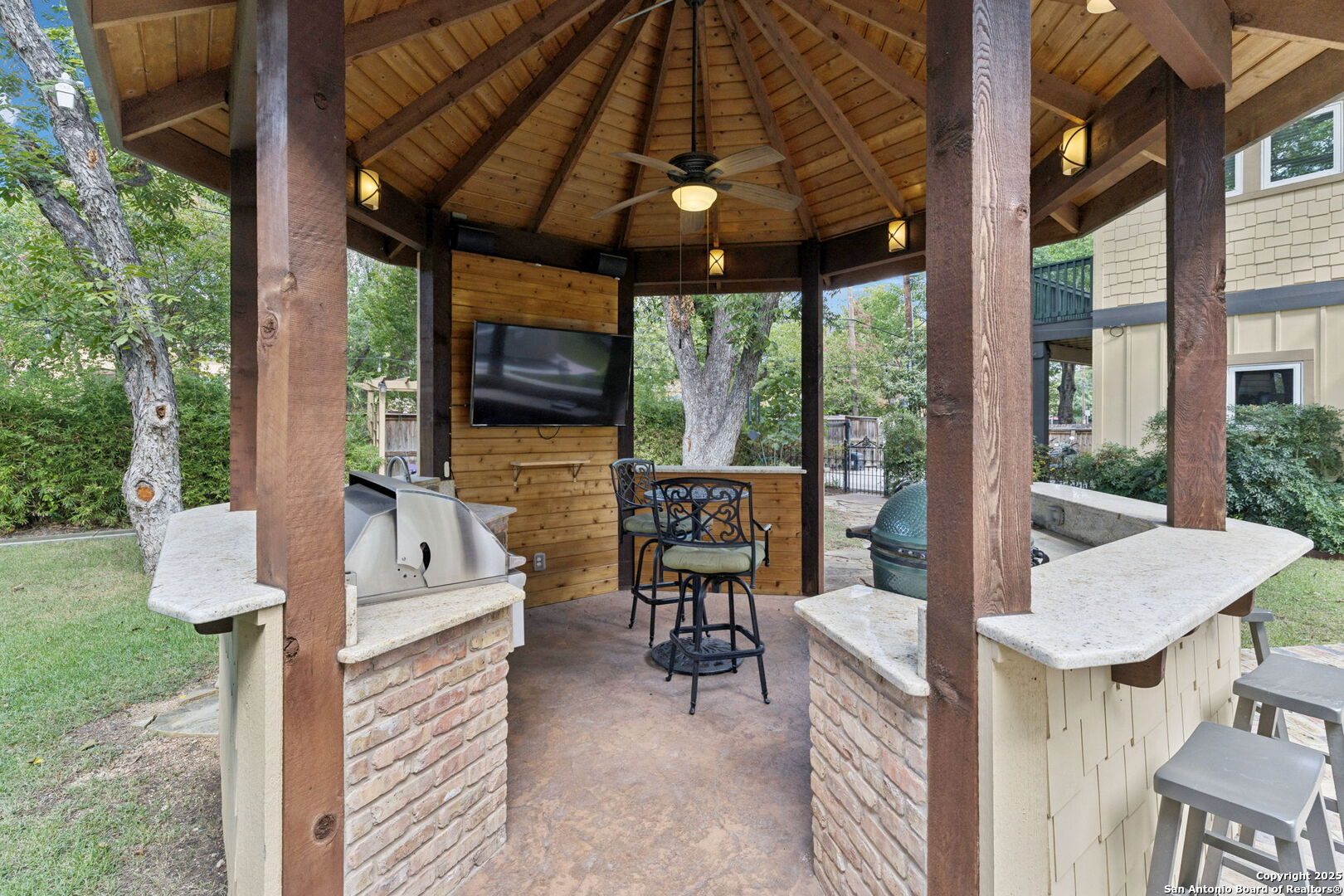 402 Madison
