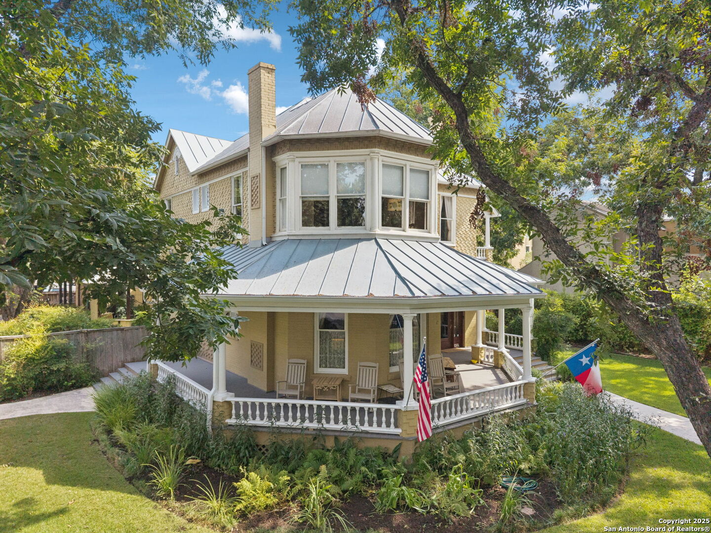402 Madison