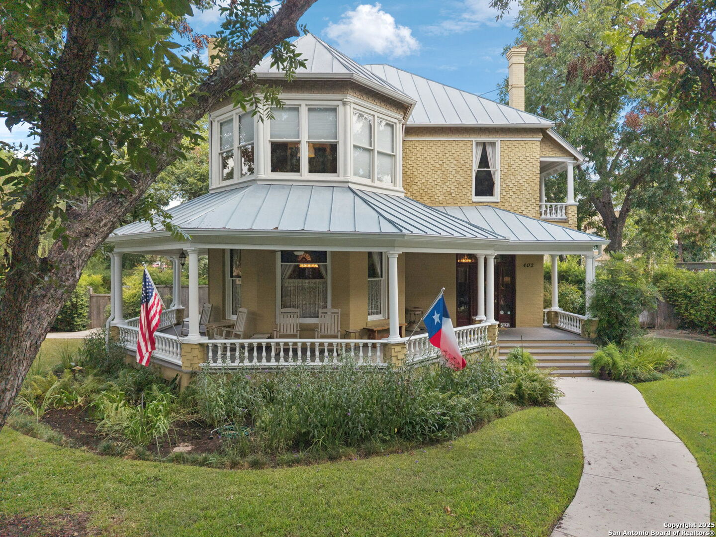 402 Madison