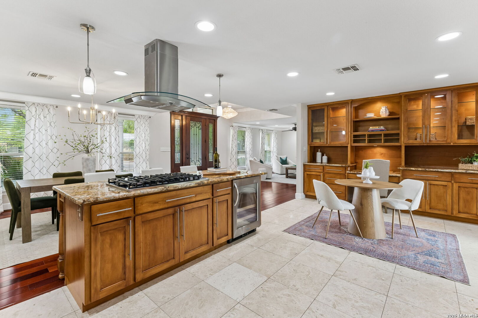 451 Laramie Dr