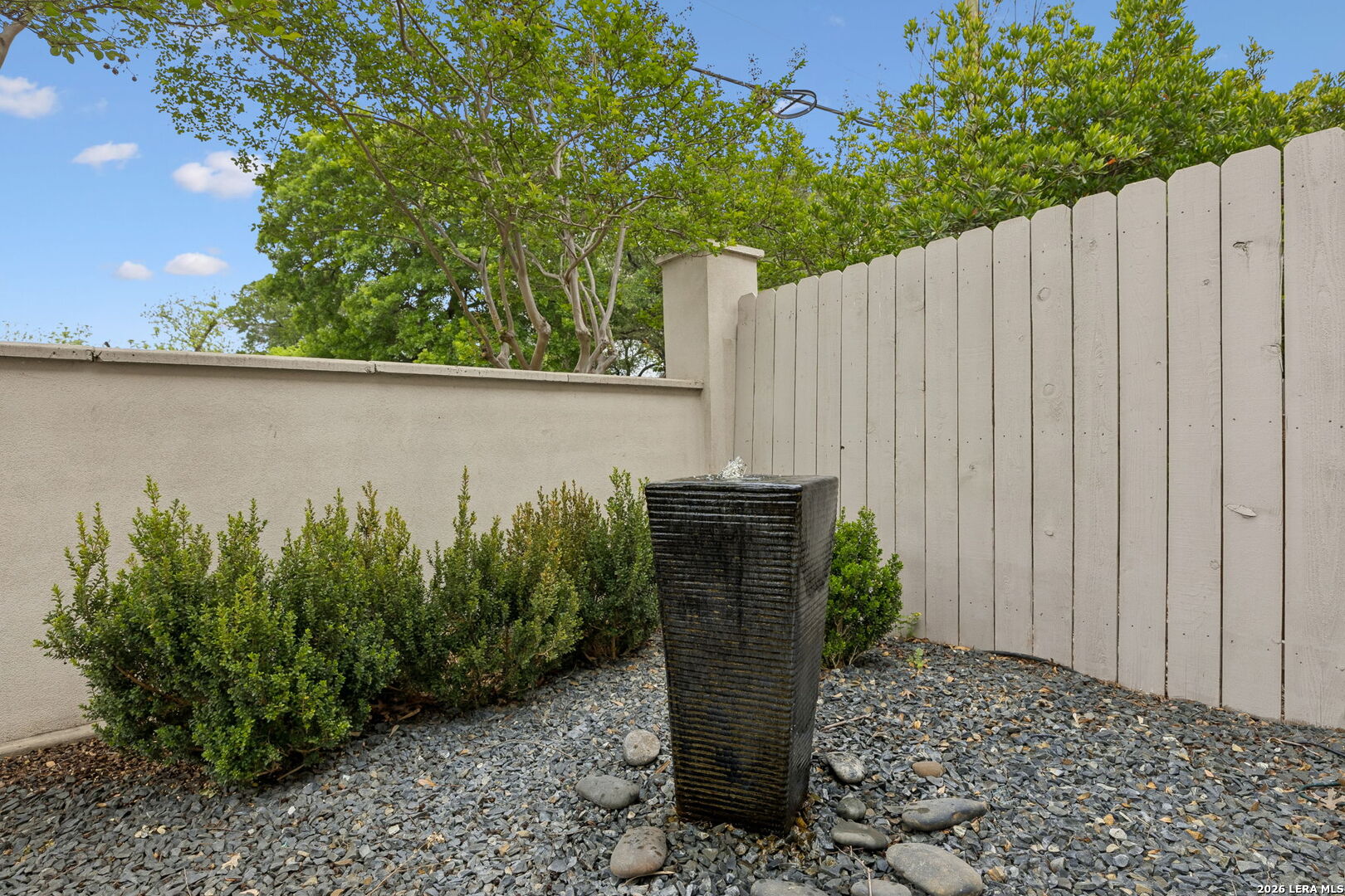 8127 N New Braunfels 701