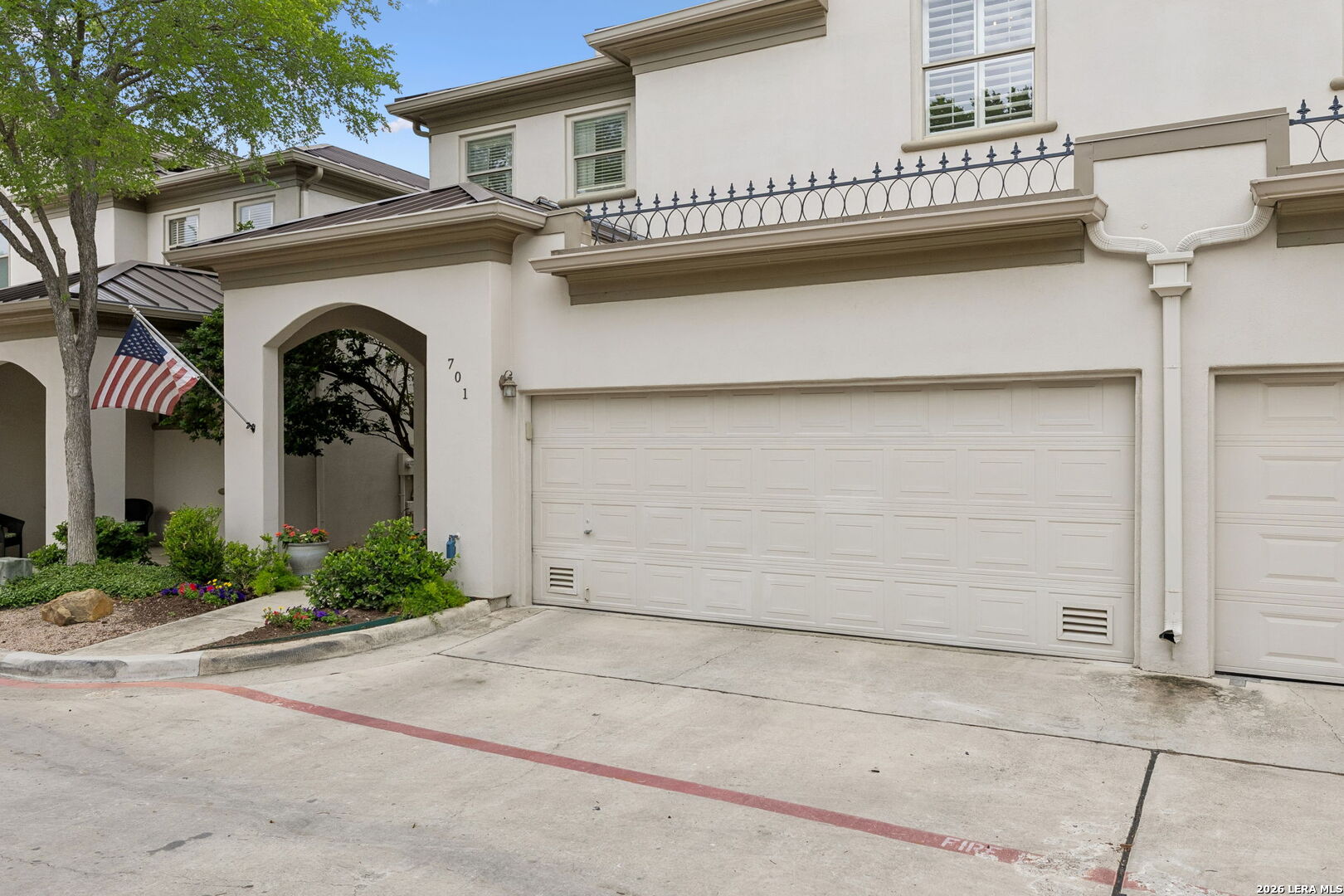 8127 N New Braunfels 701