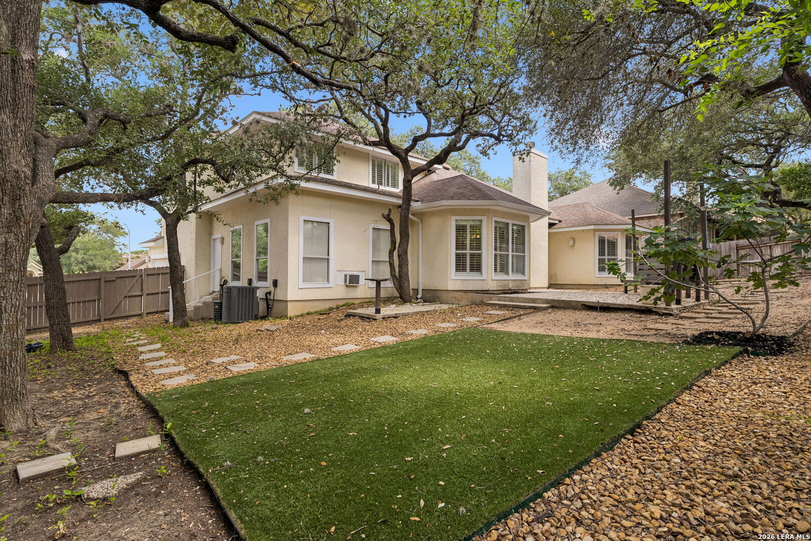6542 Amber Oak