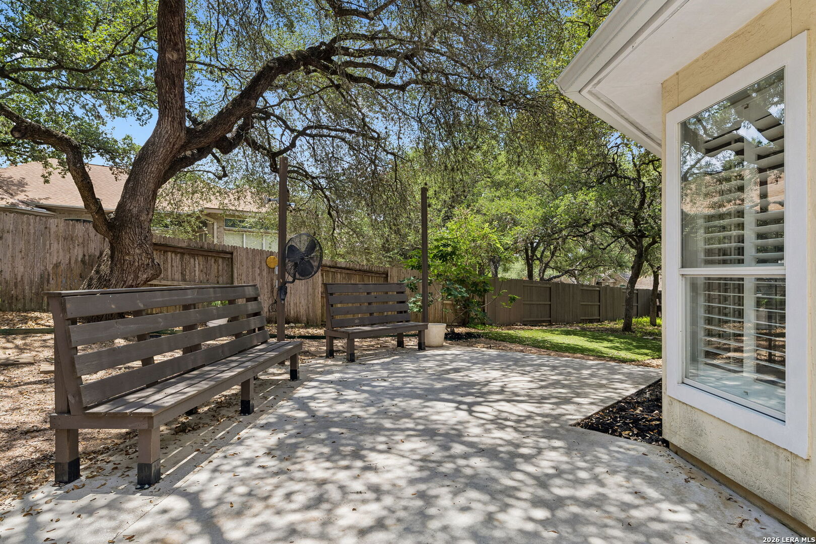 6542 Amber Oak