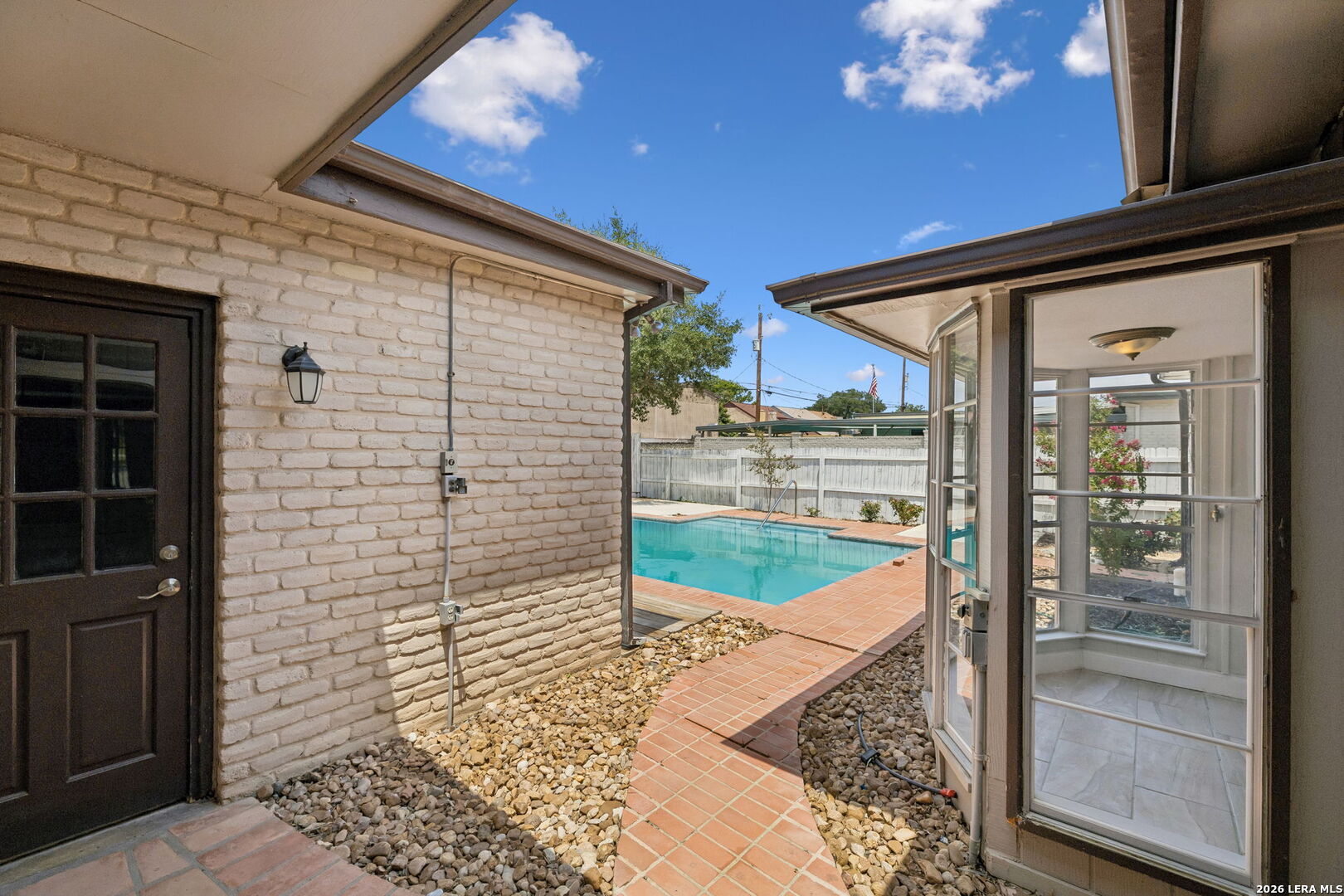 8333 Windway