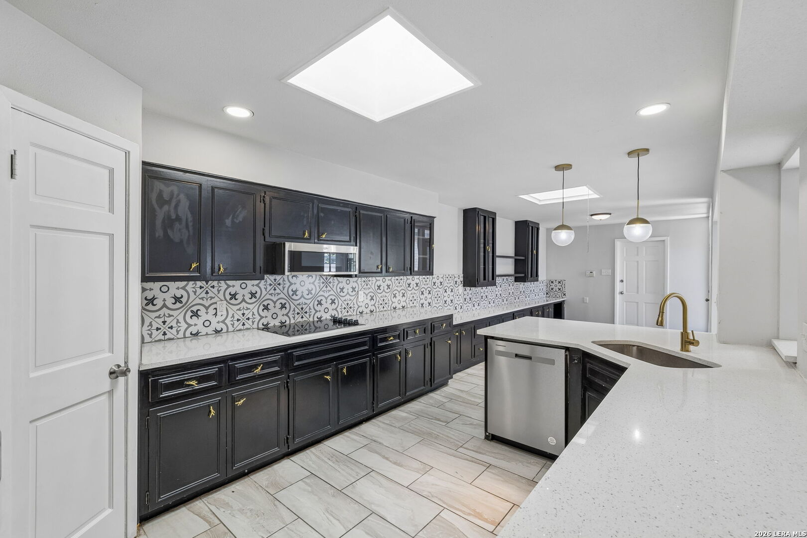 8333 Windway