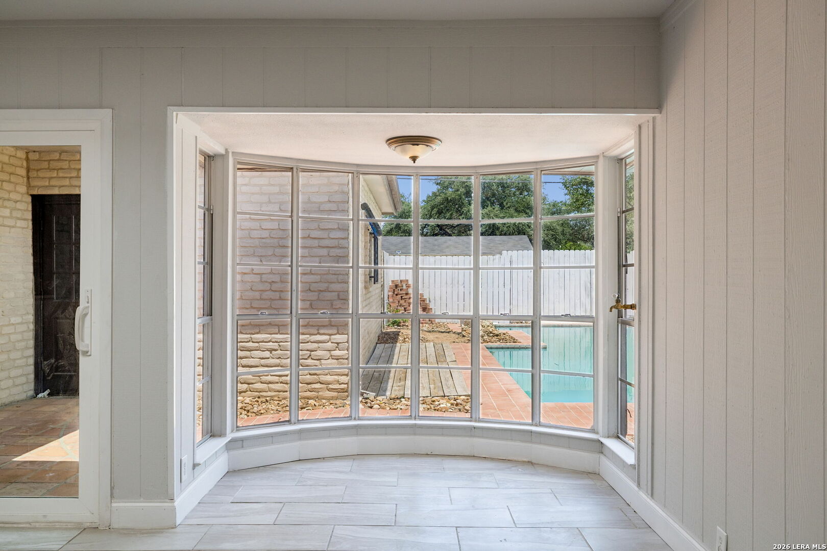 8333 Windway