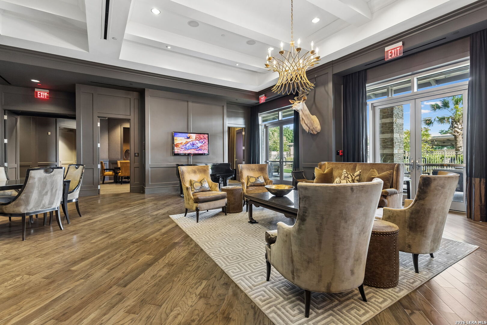 4242 Broadway Unit: APT 1704