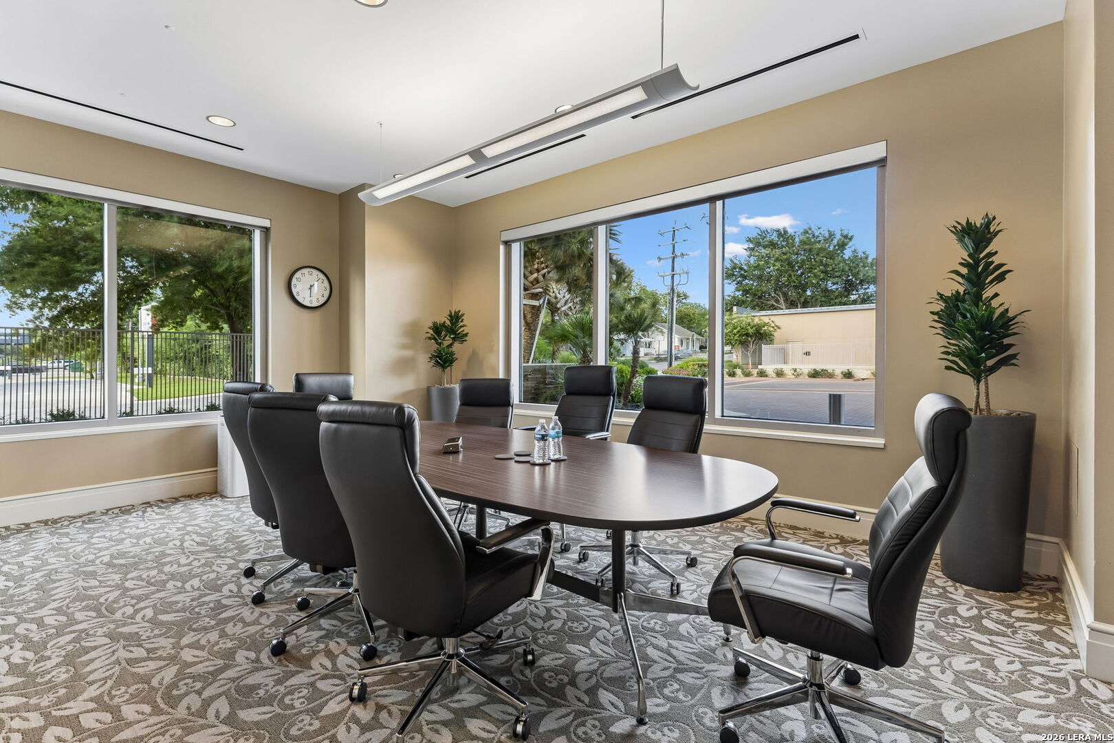 4242 Broadway Unit: APT 1704