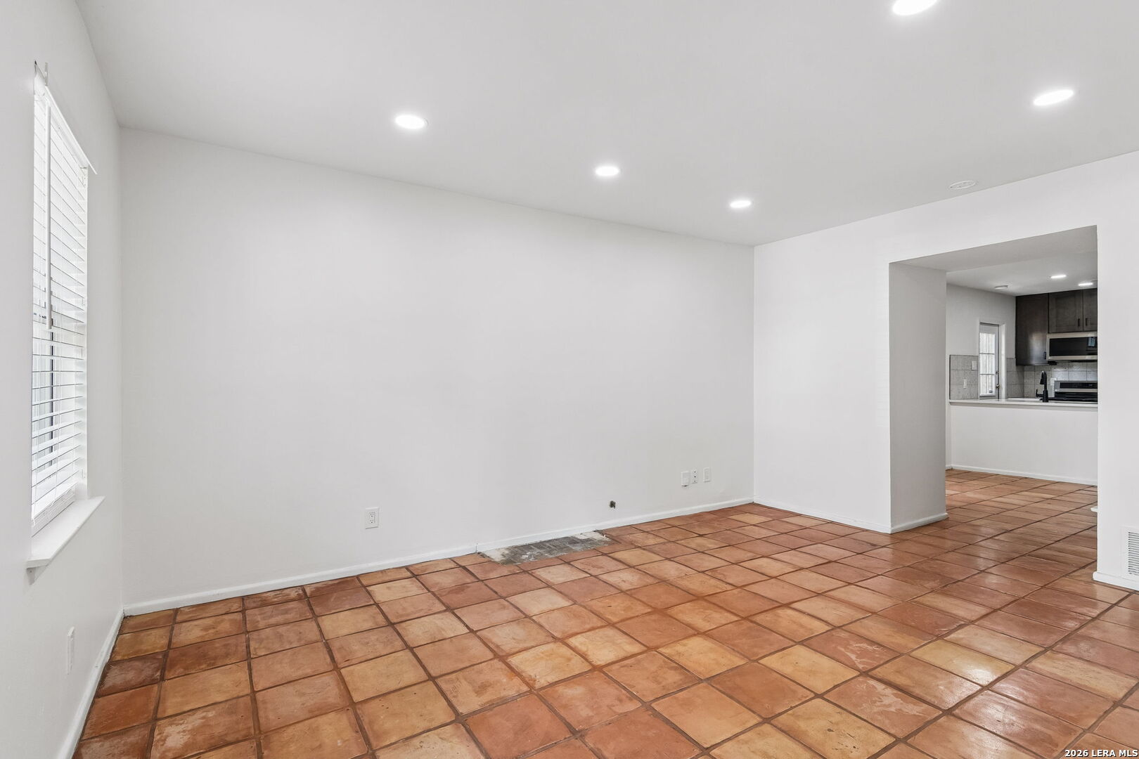 222 W CRAIG PL