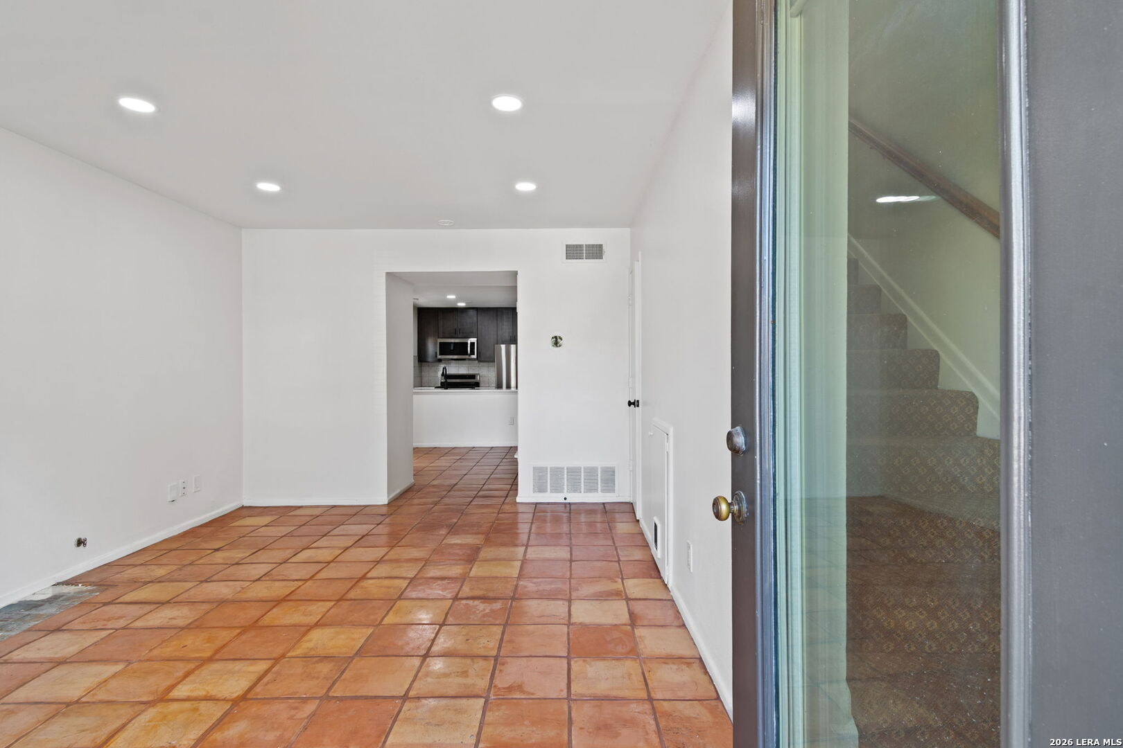 222 W CRAIG PL
