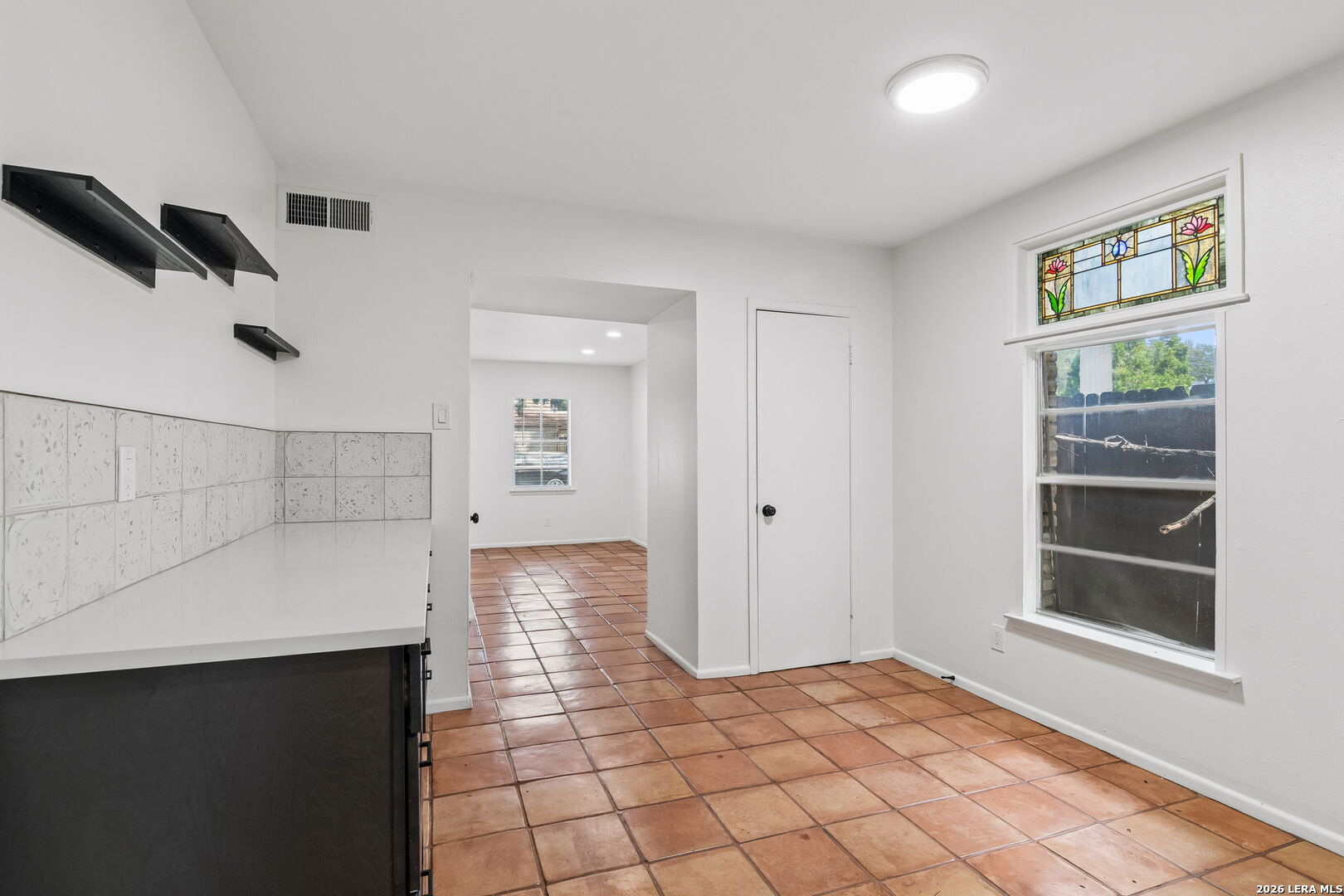 222 W CRAIG PL