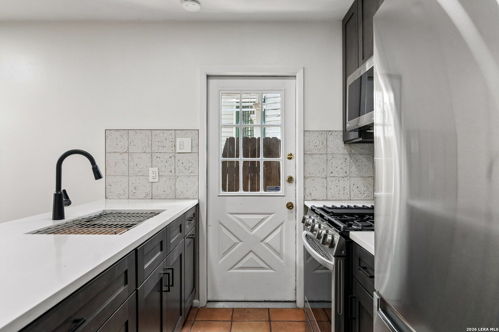 222 W CRAIG PL