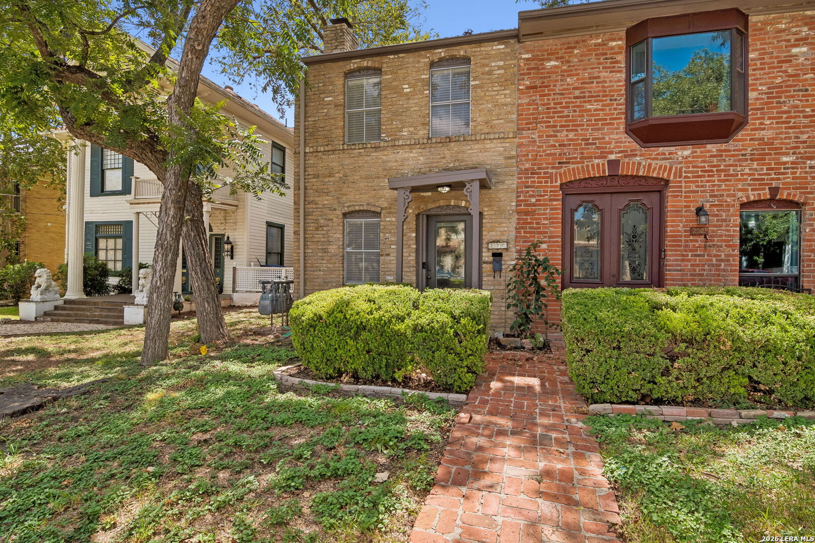 222 W CRAIG PL