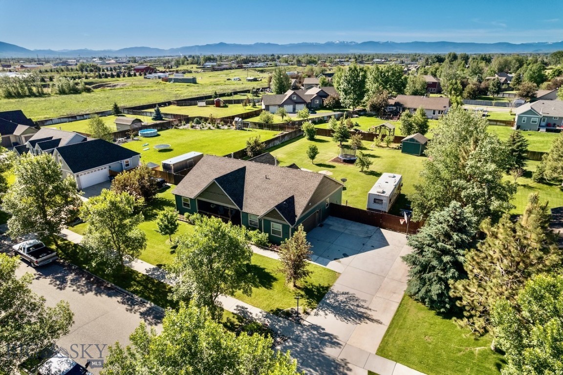 158 Harvester Ln