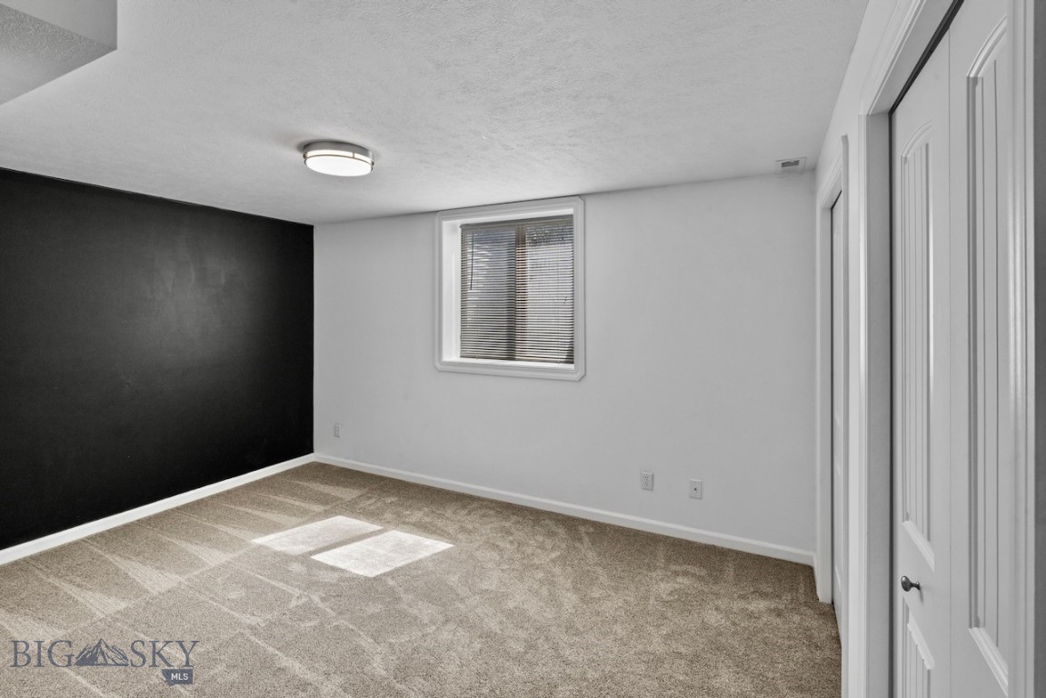 158 Harvester Ln
