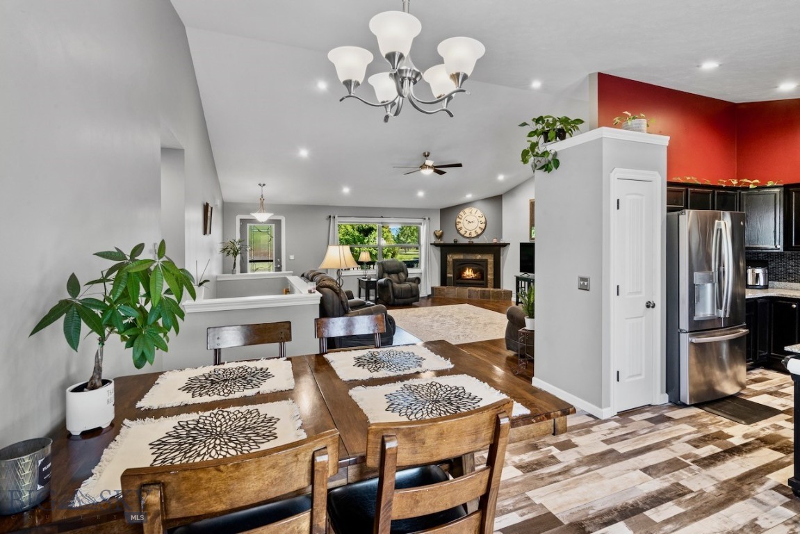 158 Harvester Ln