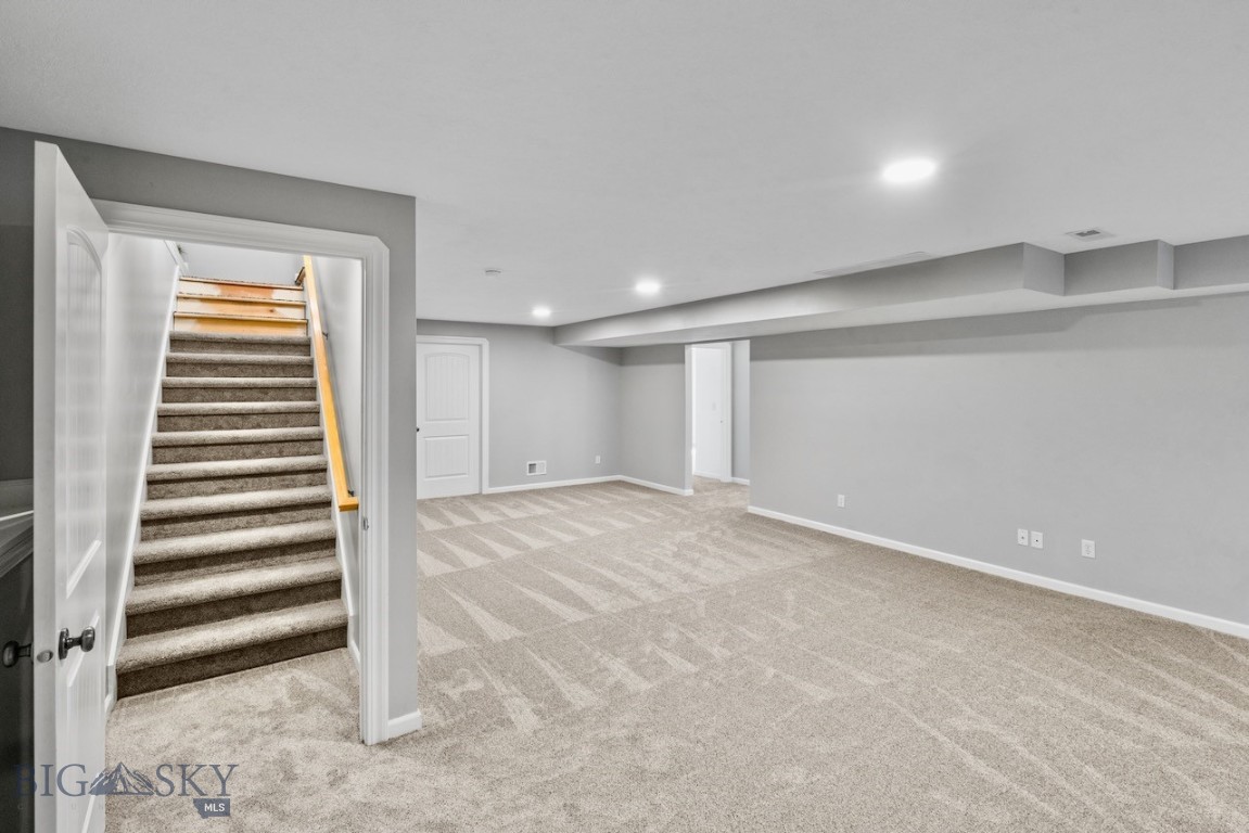 158 Harvester Ln
