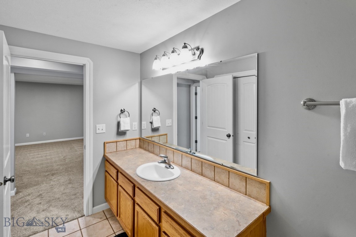 158 Harvester Ln