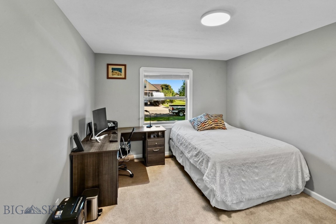 158 Harvester Ln