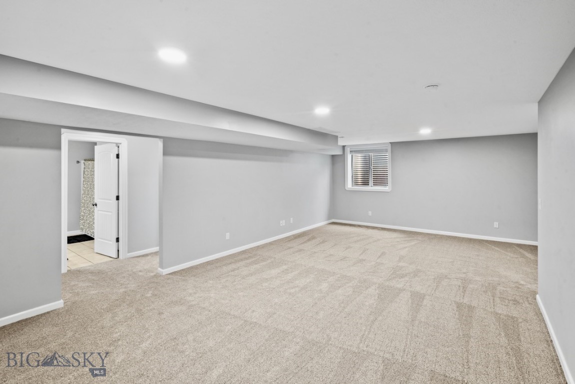 158 Harvester Ln