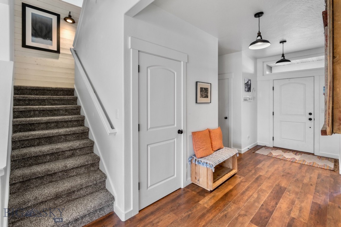 304 Rugged Creek