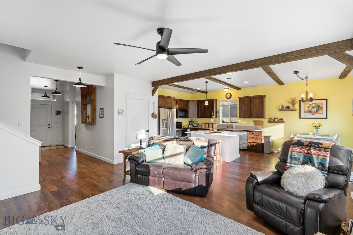 304 Rugged Creek