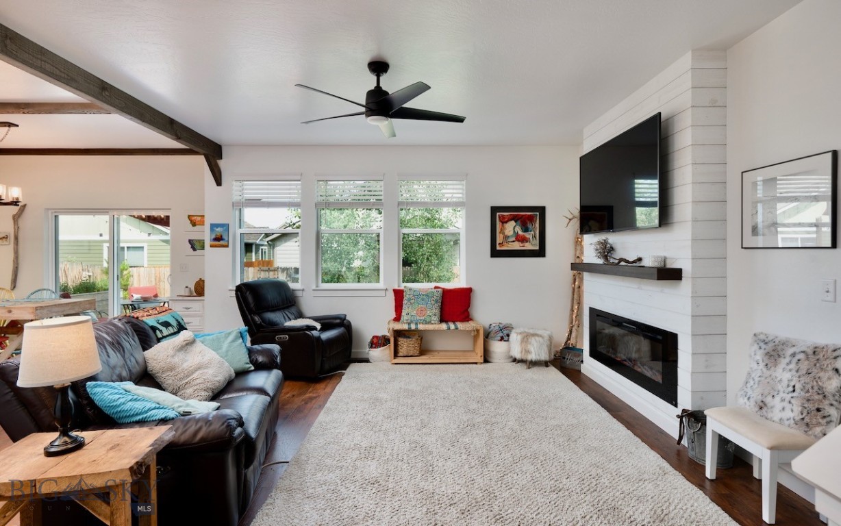 304 Rugged Creek
