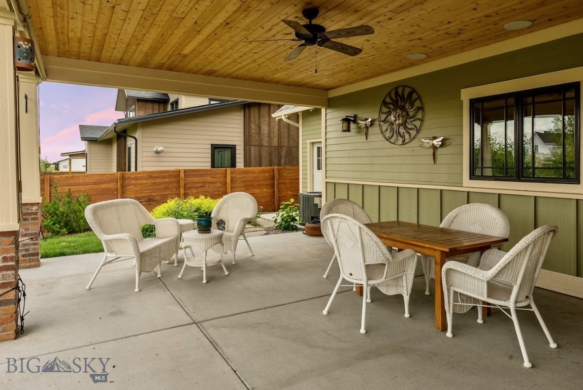 909 Windrow Drive