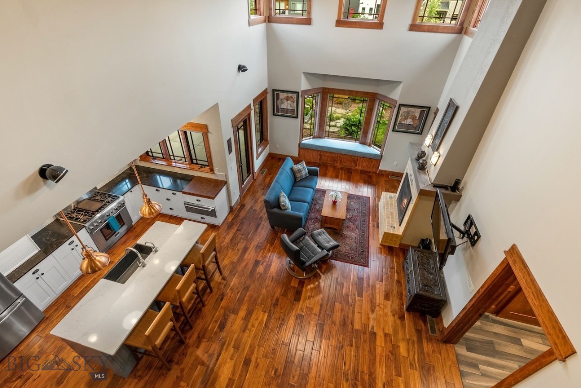 909 Windrow Drive
