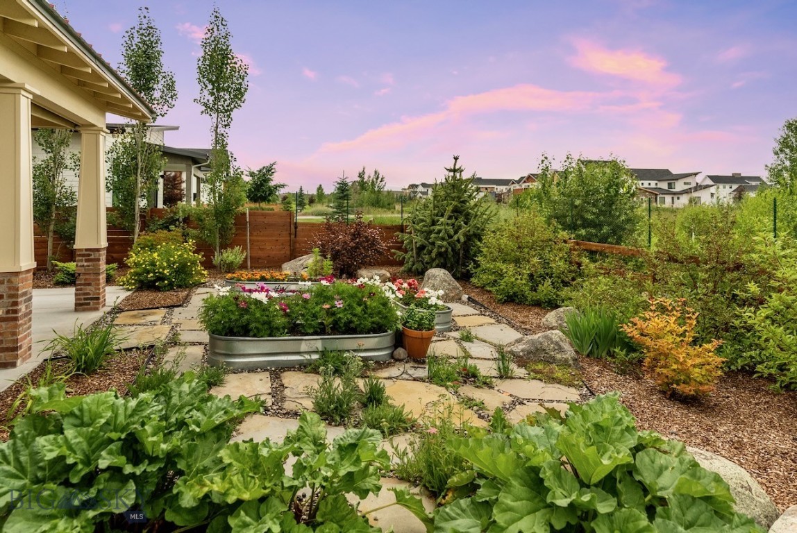 909 Windrow Drive