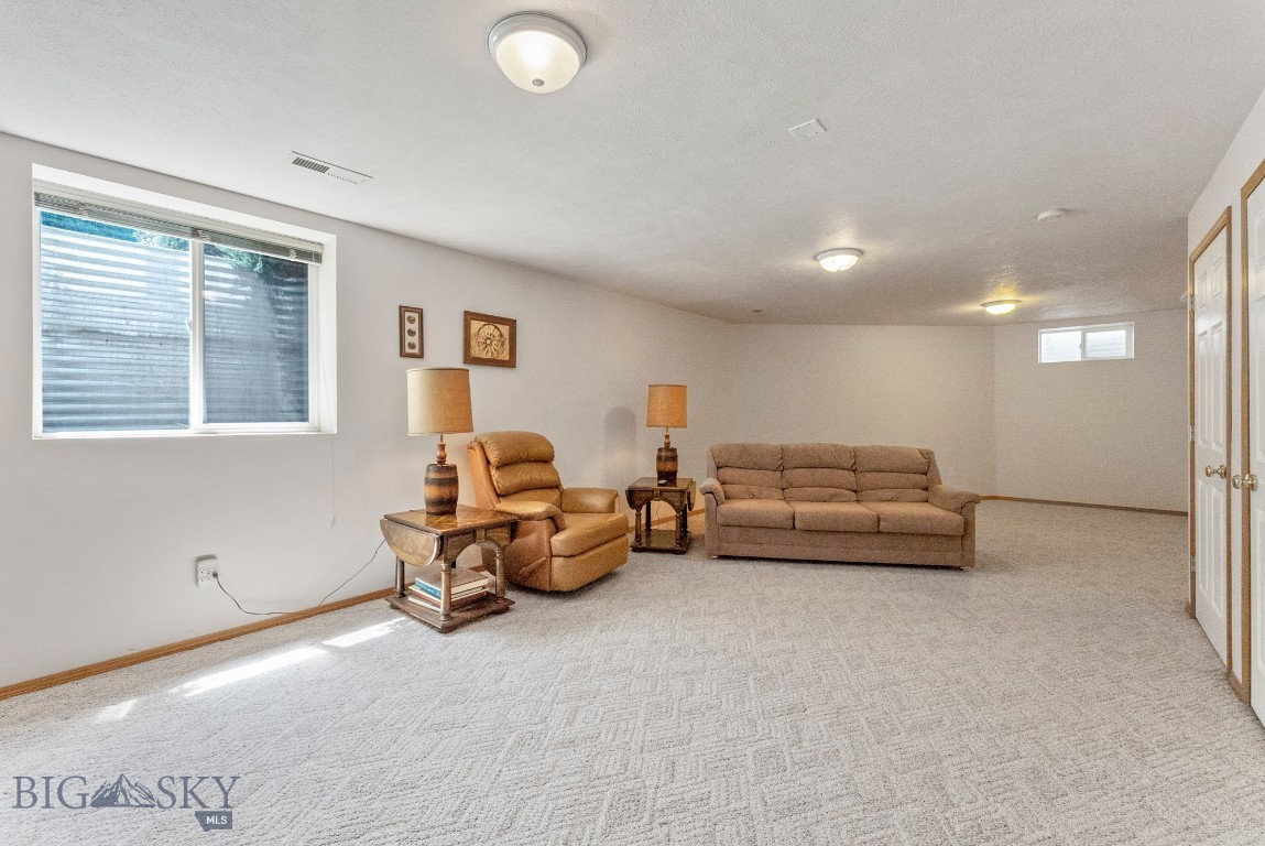 1010 Silverbow Avenue