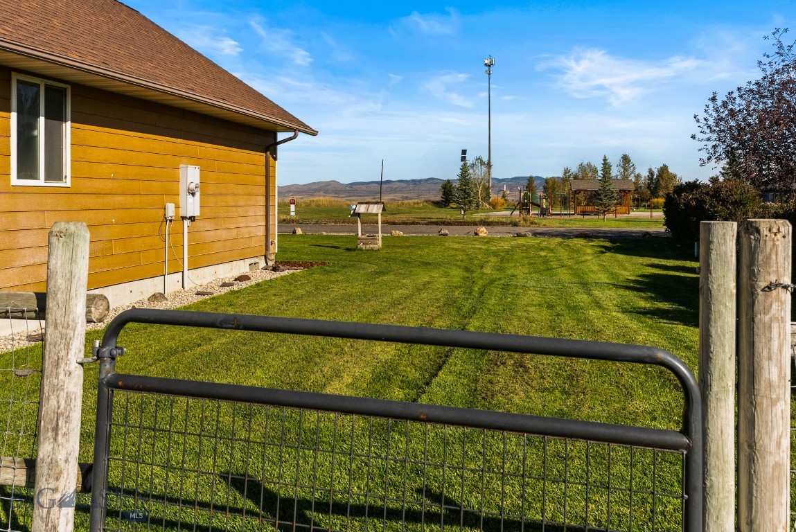 162 W Tobiano Trail