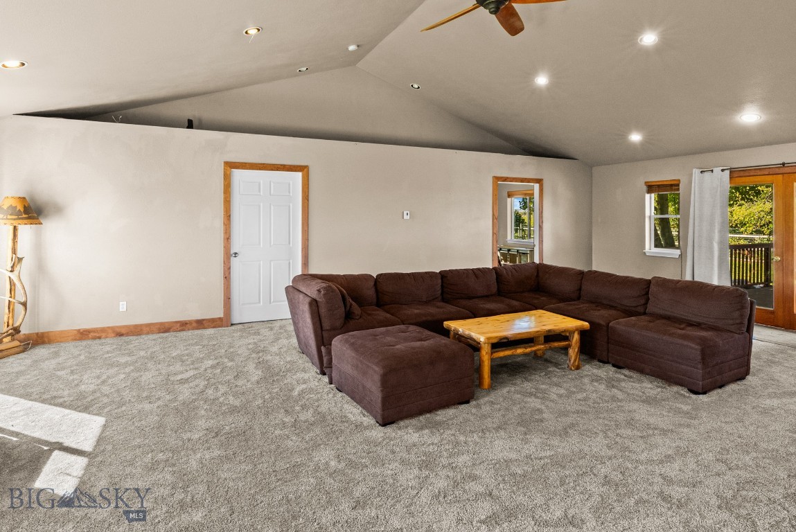 162 W Tobiano Trail