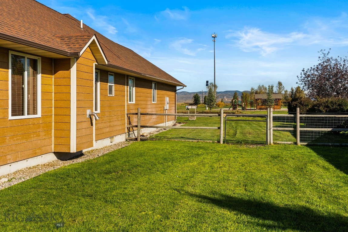 162 W Tobiano Trail