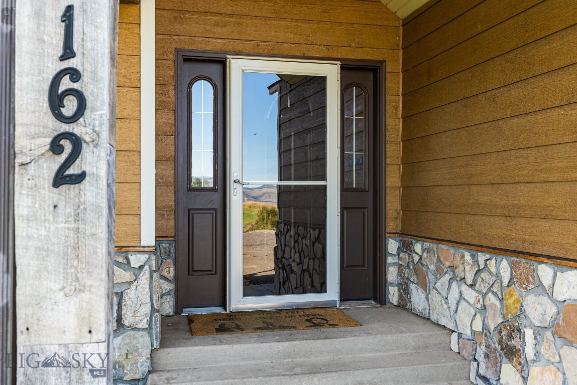 162 W Tobiano Trail