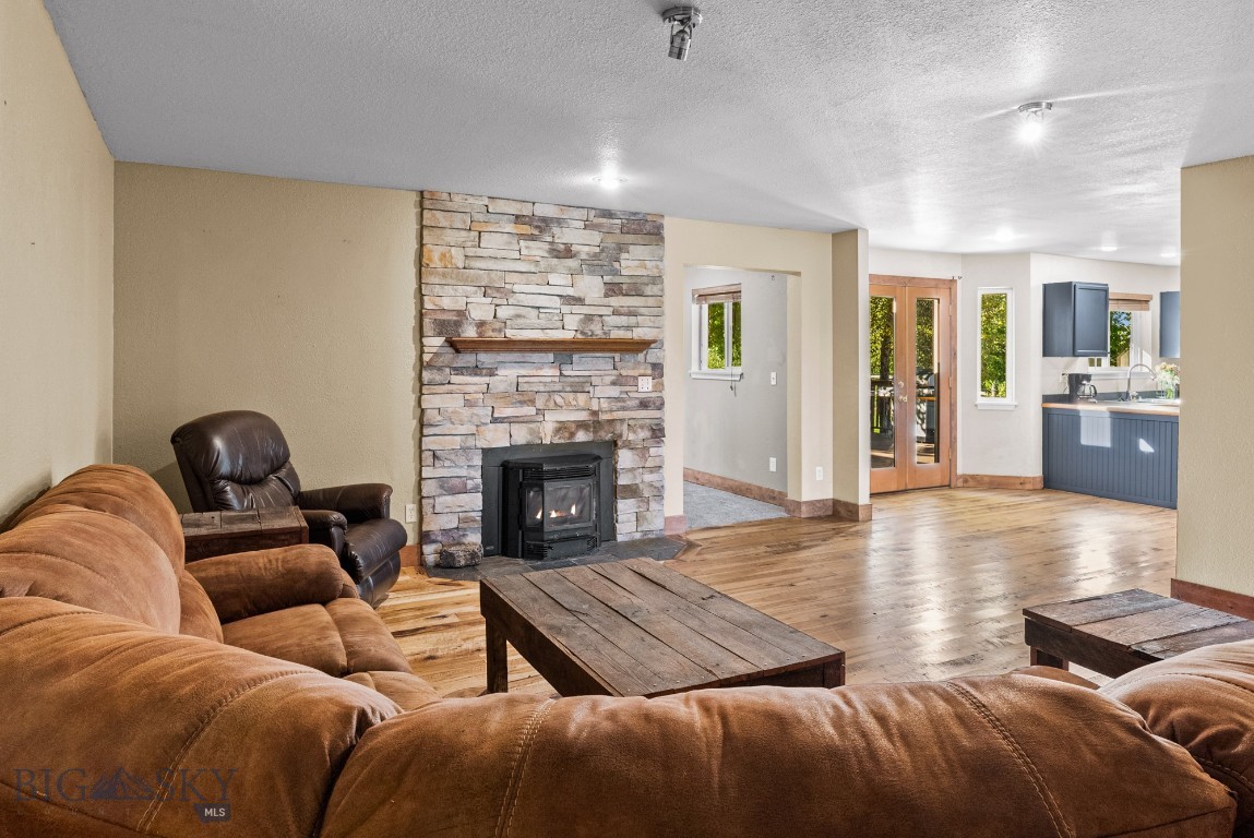 162 W Tobiano Trail
