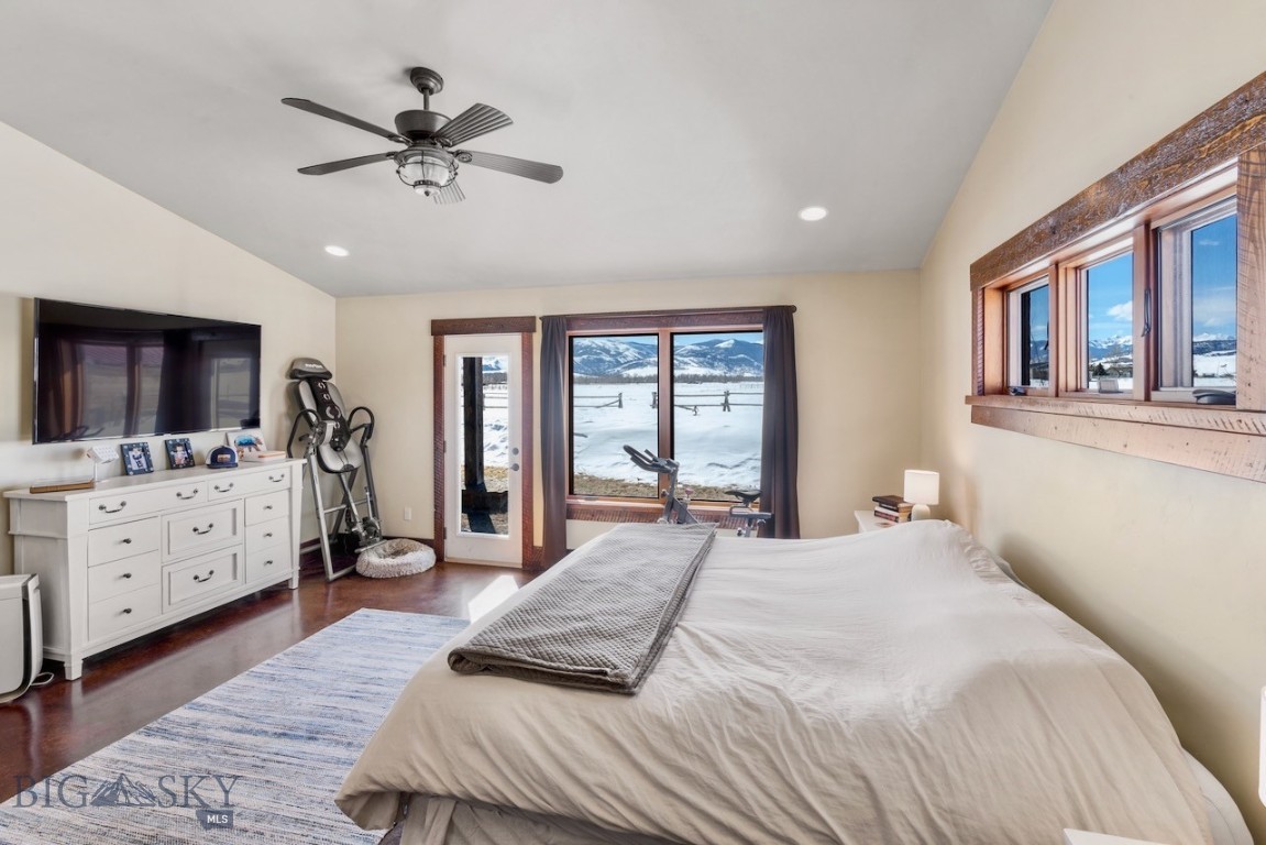 1274 Cottontail Road