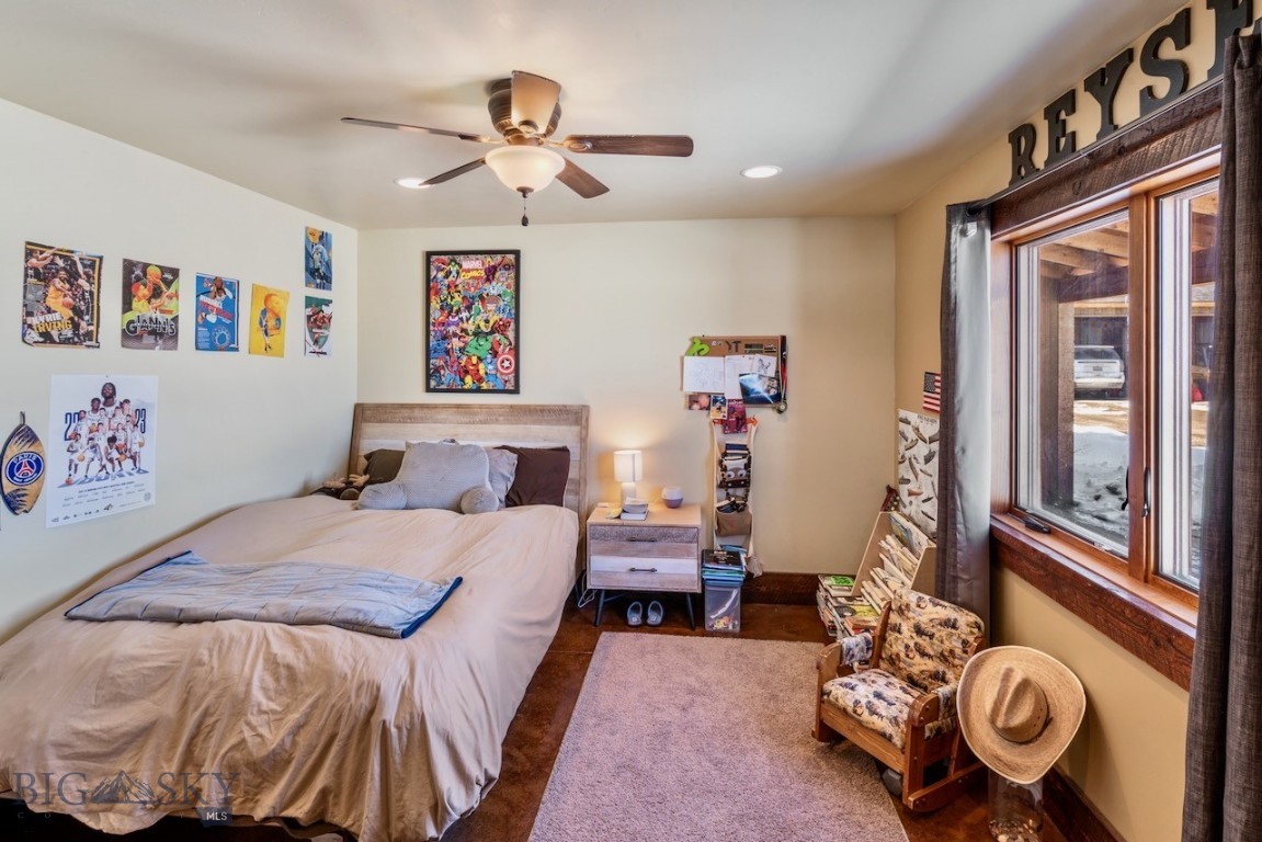 1274 Cottontail Road