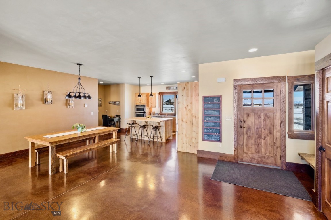1274 Cottontail Road