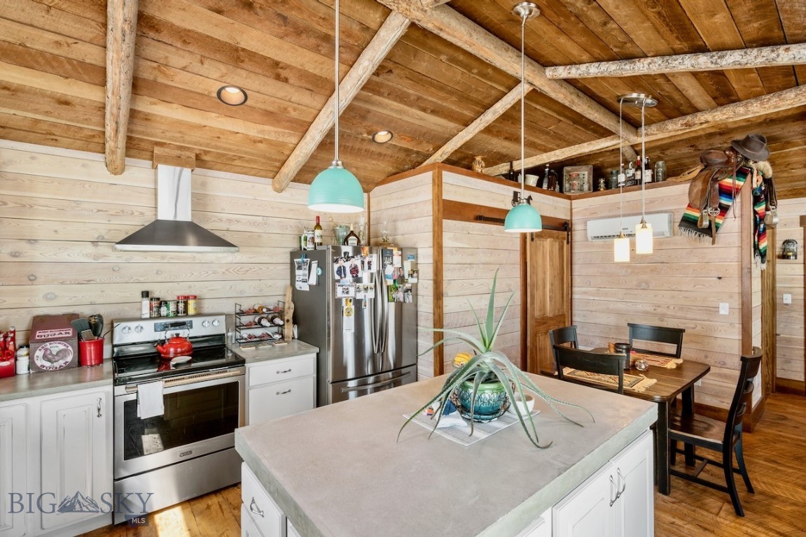 1274 Cottontail Road