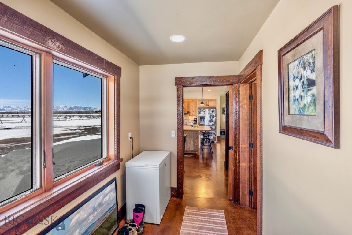 1274 Cottontail Road
