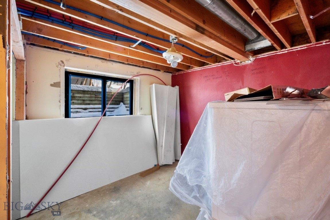 8454 Goldenstein Lane