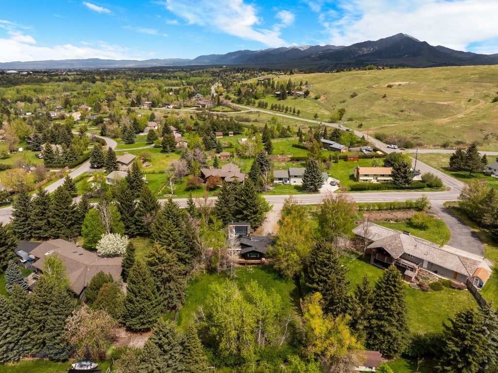 8454 Goldenstein Lane
