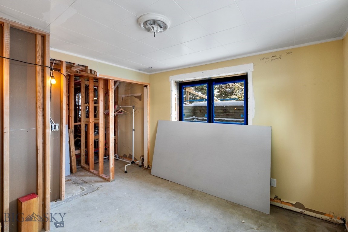 8454 Goldenstein Lane